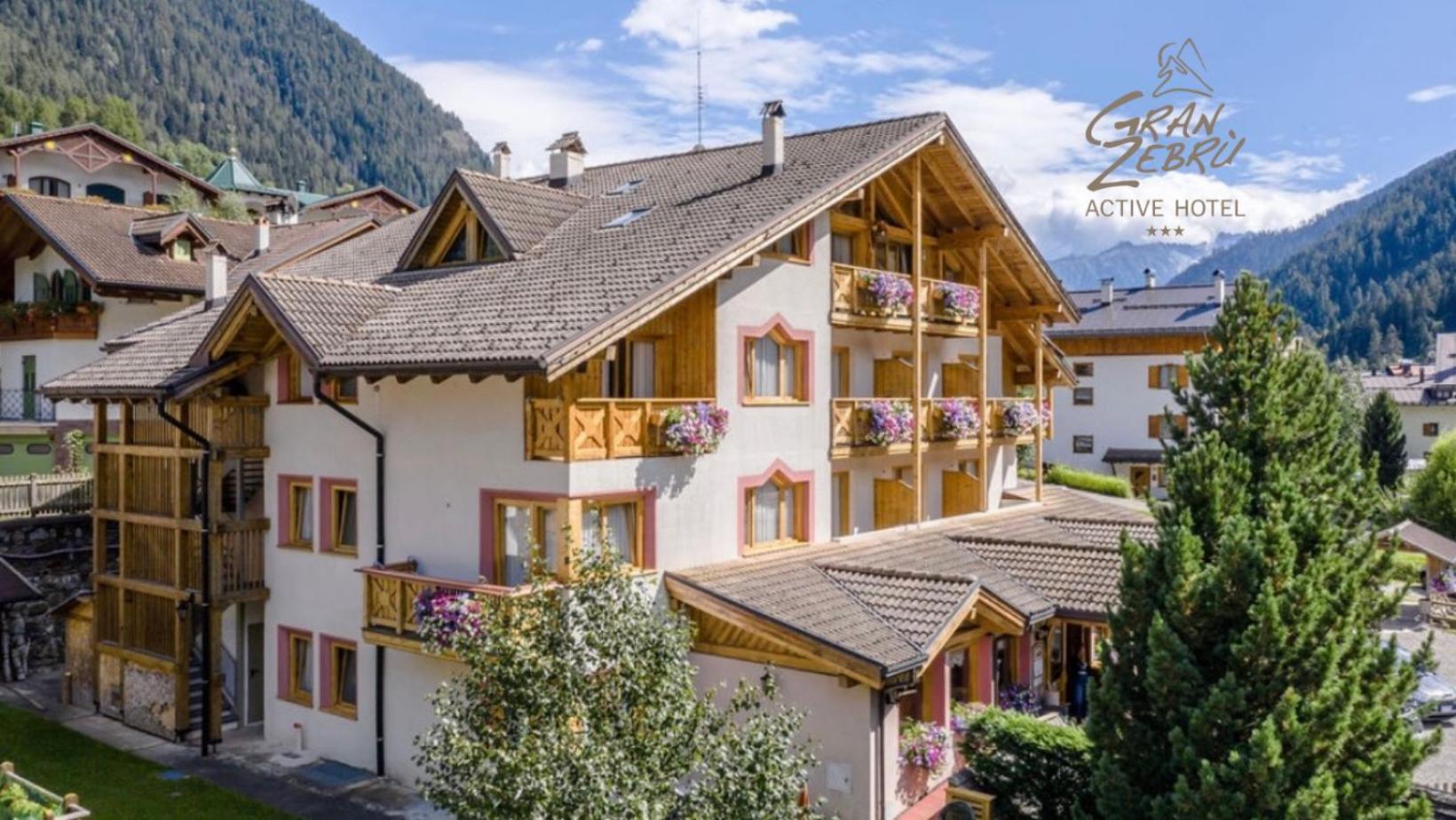 Active Hotel Gran Zebru' Cogolo Exterior photo
